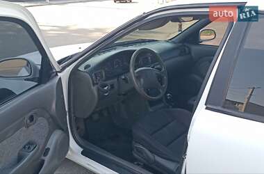 Седан Kia Clarus 1997 в 