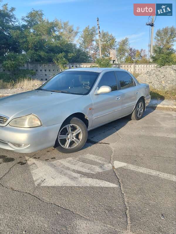 Седан Kia Clarus 1998 в Кременчуге