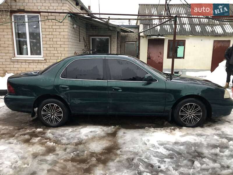 Седан Kia Clarus 1998 в Харькове