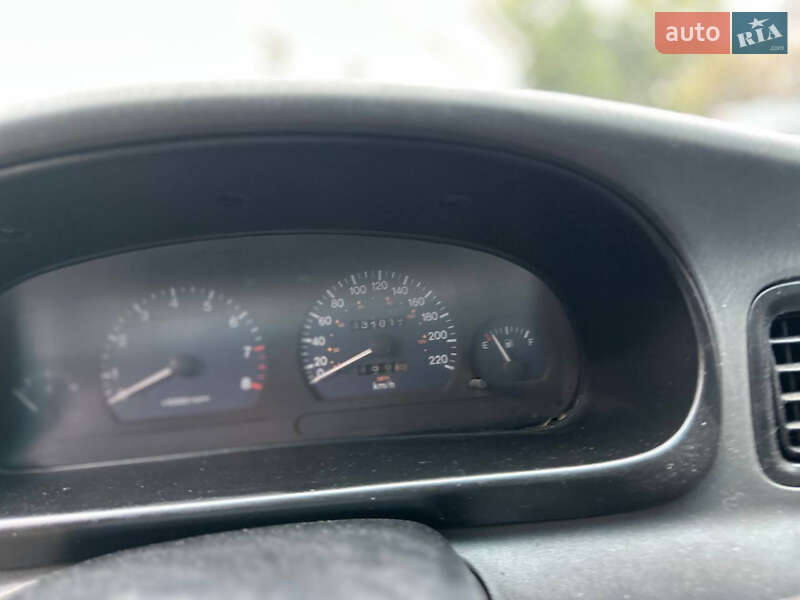 Седан Kia Clarus 1997 в Николаеве