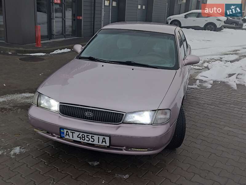 Седан Kia Clarus 1997 в Івано-Франківську