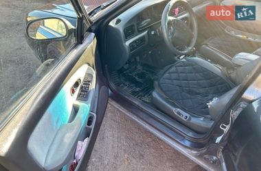 Седан Kia Clarus 1998 в Луцьку