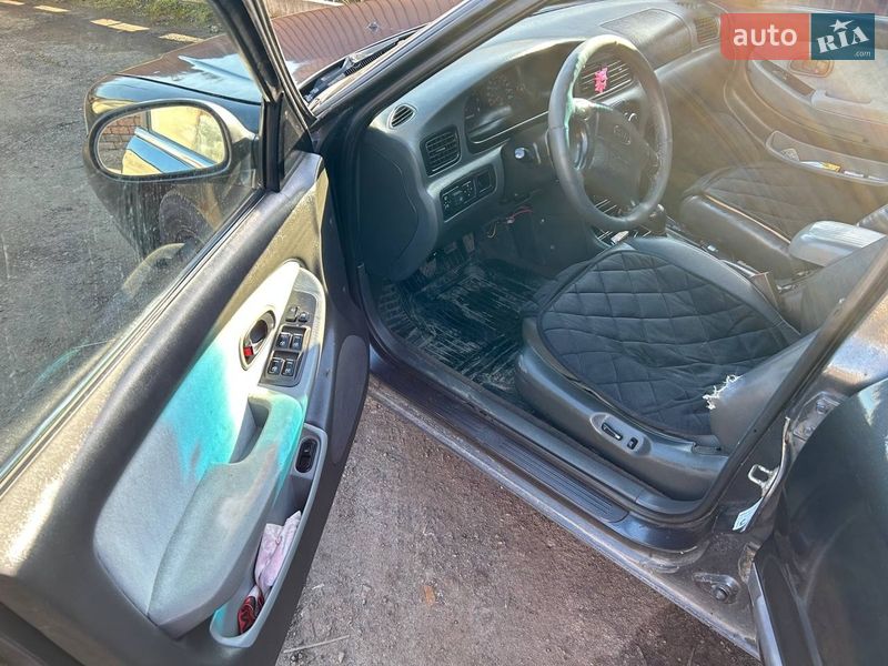 Седан Kia Clarus 1998 в Луцьку