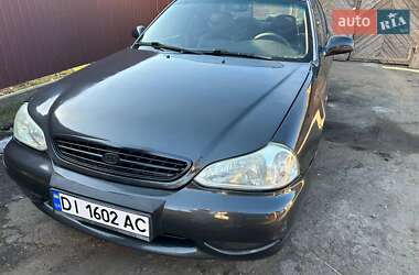 Седан Kia Clarus 1998 в Луцке