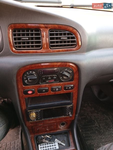 Седан Kia Clarus 1999 в Піщанці