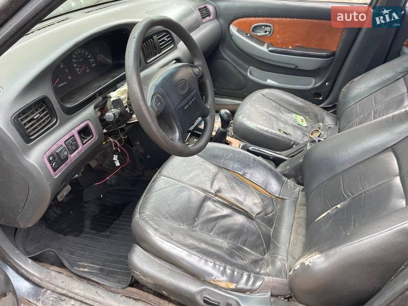 Седан Kia Clarus 1998 в Владимире