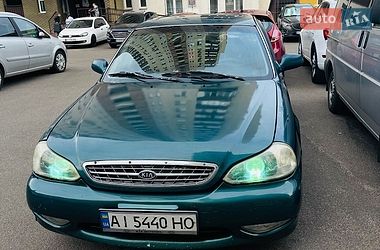 Седан Kia Clarus 1998 в Киеве
