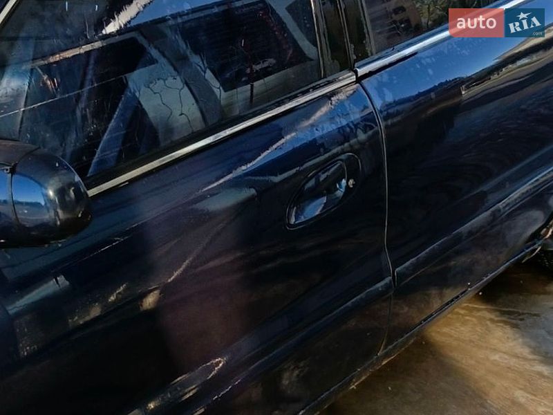 Седан Kia Clarus 1997 в Кропивницькому