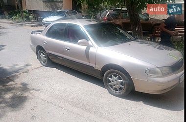 Седан Kia Clarus 1998 в Николаеве