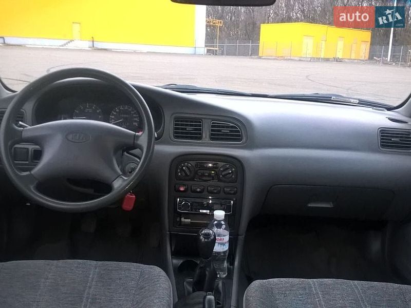 Седан Kia Clarus 1997 в Черкассах