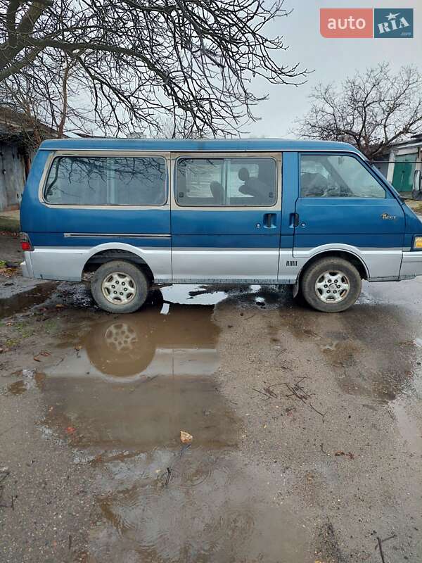 Мікроавтобус Kia Cosmos 1995 в Миколаєві