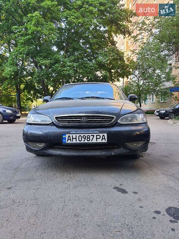 Седан Kia Credos 1998 в Краматорске