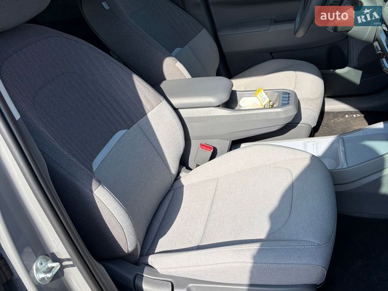 Позашляховик / Кросовер Kia EV3 2025 в Рівному