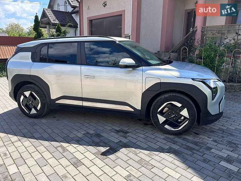 Внедорожник / Кроссовер Kia EV3 2025 в Львове