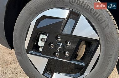 Позашляховик / Кросовер Kia EV3 2025 в Рівному