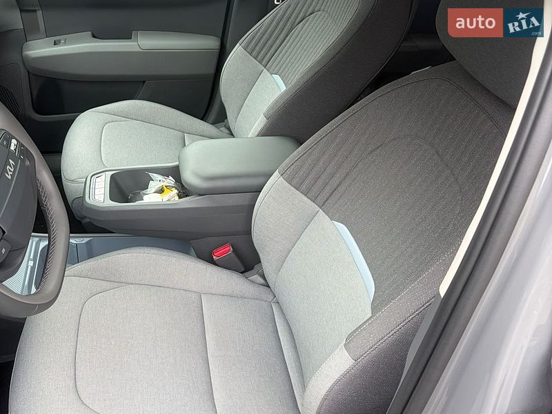 Позашляховик / Кросовер Kia EV3 2025 в Рівному