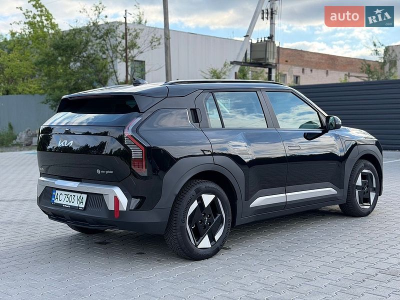 Позашляховик / Кросовер Kia EV3 2024 в Ковелі