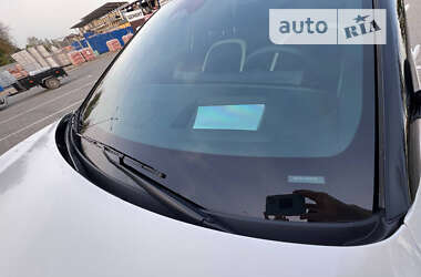 Внедорожник / Кроссовер Kia EV6 2022 в 