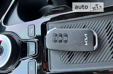 Внедорожник / Кроссовер Kia EV6 2022 в 