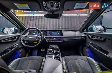 Внедорожник / Кроссовер Kia EV6 2022 в 