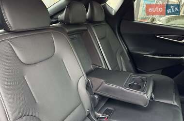 Внедорожник / Кроссовер Kia EV6 2022 в 