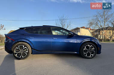 Позашляховик / Кросовер Kia EV6 2024 в 
