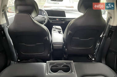 Позашляховик / Кросовер Kia EV6 2023 в 