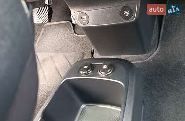 Внедорожник / Кроссовер Kia EV6 2022 в 