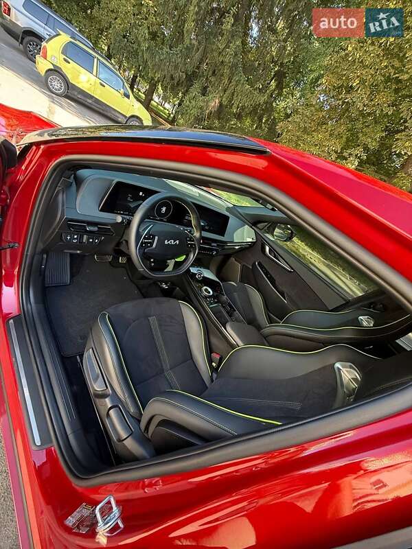 Внедорожник / Кроссовер Kia EV6 2023 в Ровно