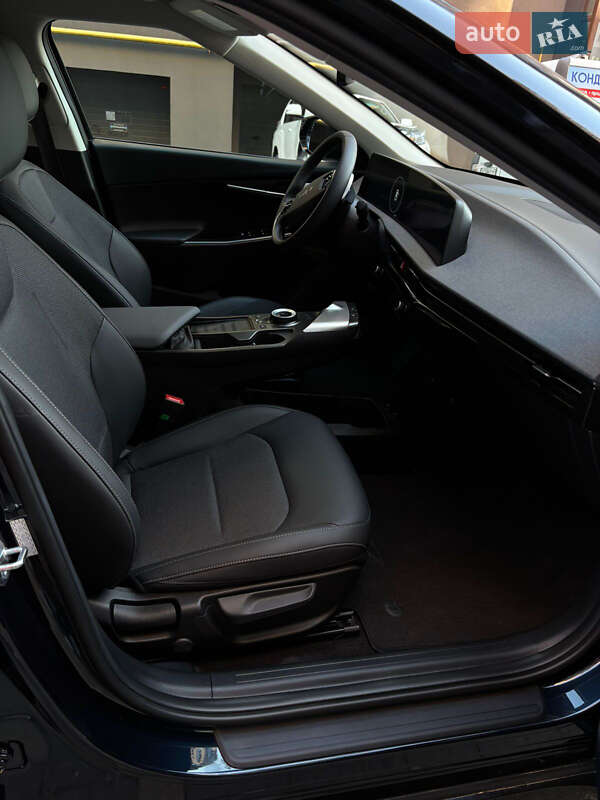 Внедорожник / Кроссовер Kia EV6 2024 в Ивано-Франковске