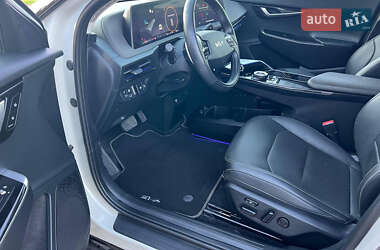Внедорожник / Кроссовер Kia EV6 2021 в 