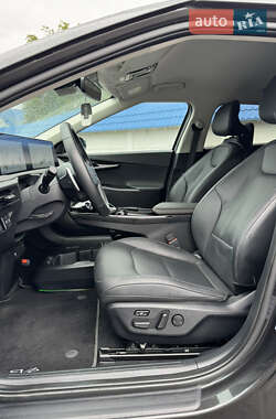 Внедорожник / Кроссовер Kia EV6 2022 в 