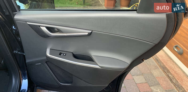 Внедорожник / Кроссовер Kia EV6 2022 в Ивано-Франковске