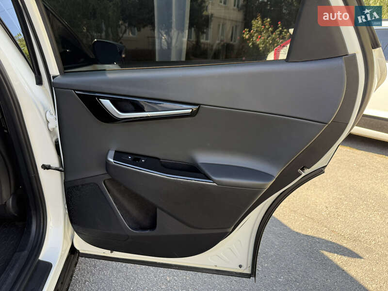 Внедорожник / Кроссовер Kia EV6 2023 в Умани
