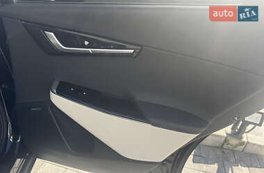 Внедорожник / Кроссовер Kia EV6 2022 в 