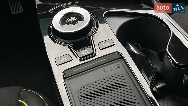 Внедорожник / Кроссовер Kia EV6 2023 в Дрогобыче
