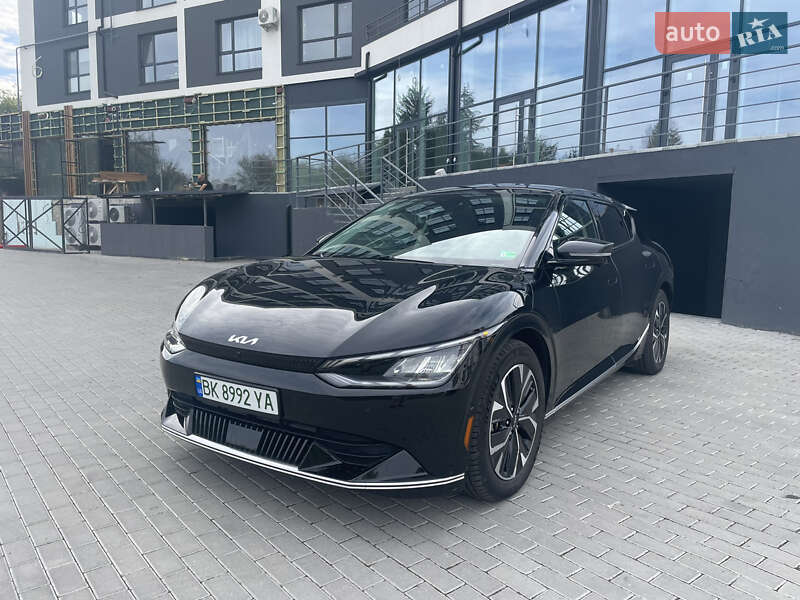 Внедорожник / Кроссовер Kia EV6 2022 в 