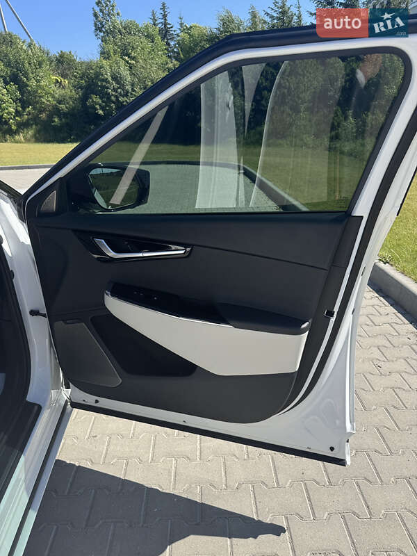 Внедорожник / Кроссовер Kia EV6 2023 в Тернополе фото 38 Внедорожник / Кроссовер Kia EV6 2023 в Тернополе