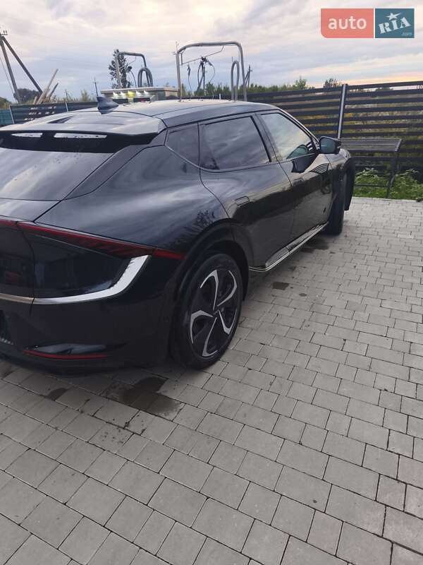 Позашляховик / Кросовер Kia EV6 2022 в Тисмениці