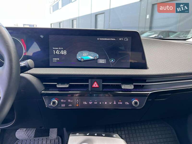 Позашляховик / Кросовер Kia EV6 2021 в Львові фото 27 Позашляховик / Кросовер Kia EV6 2021 в Львові