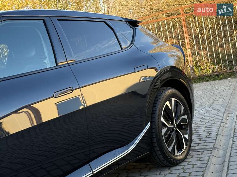 Внедорожник / Кроссовер Kia EV6 2023 в Дрогобыче
