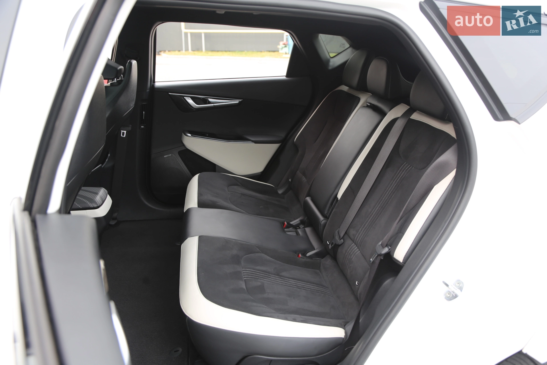 2021 Kia EV6 - мініатюра 10