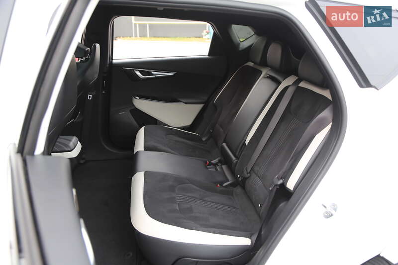 Позашляховик / Кросовер Kia EV6 2021 в Києві