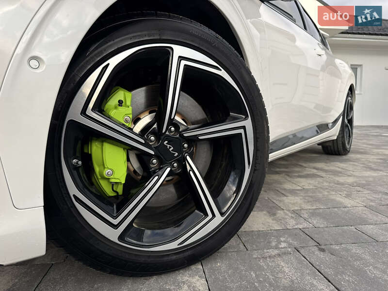 Позашляховик / Кросовер Kia EV6 2023 в Івано-Франківську