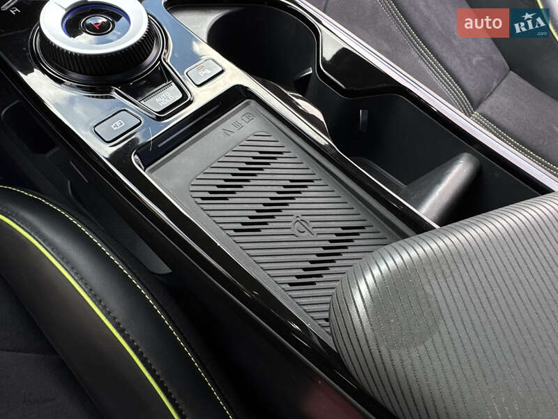 Позашляховик / Кросовер Kia EV6 2023 в Івано-Франківську