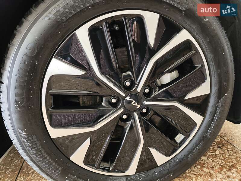 Внедорожник / Кроссовер Kia EV6 2024 в Полтаве фото 18 Внедорожник / Кроссовер Kia EV6 2024 в Полтаве