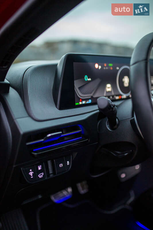 Позашляховик / Кросовер Kia EV6 2024 в Дубні