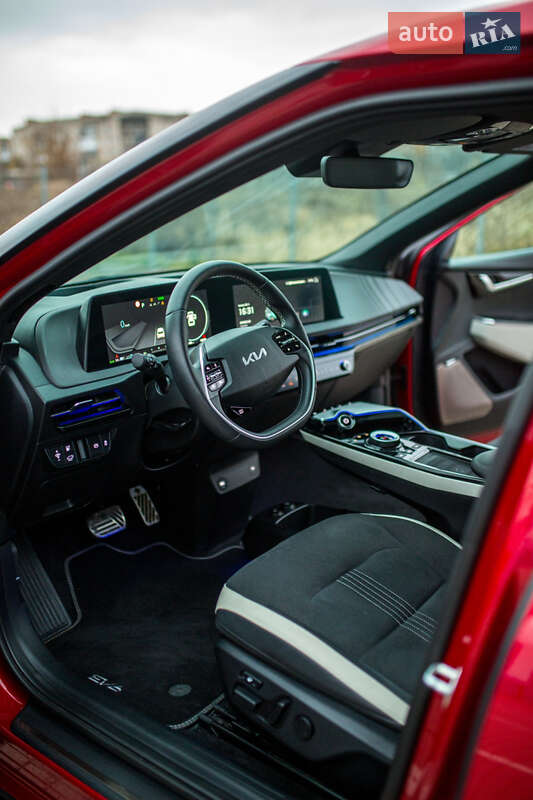 Позашляховик / Кросовер Kia EV6 2024 в Дубні