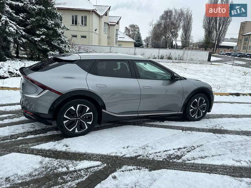 Позашляховик / Кросовер Kia EV6 2024 в Рівному