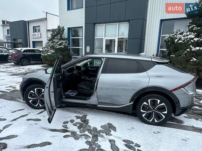 Позашляховик / Кросовер Kia EV6 2024 в Рівному